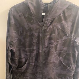 Lululemon camo rain jacket
